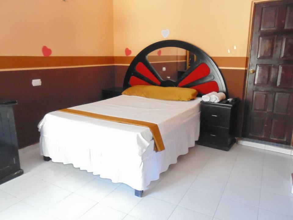 Hotel Leones Marinos San Miguel Ngoại thất bức ảnh